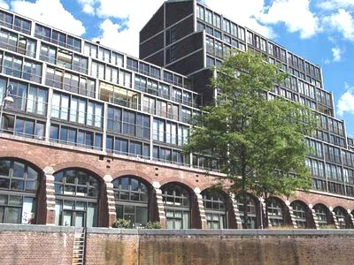 Entrepotdok di Amsterdam, qui per ingrandire, link qui per dimensioni reali