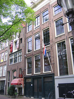 Casa di Anna Frank Amsterdam oggi, link qui per dimensioni reali