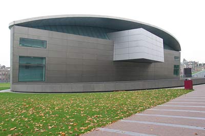 Van Gogh Museum, Interni, link qui per dimensioni reali